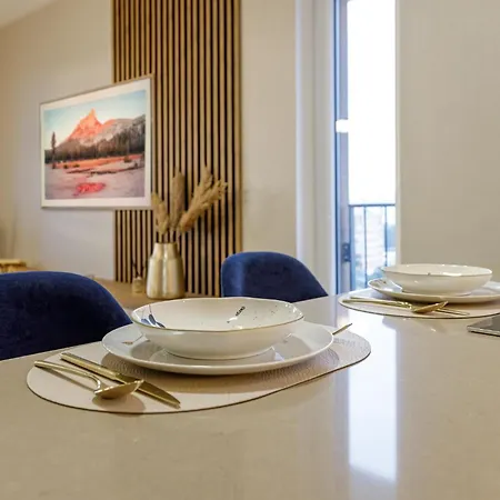 Golden Moon Апартаменты Братислава