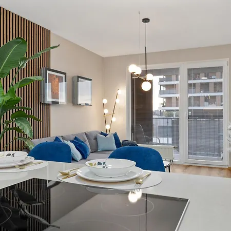 Golden Moon Апартаменты Братислава